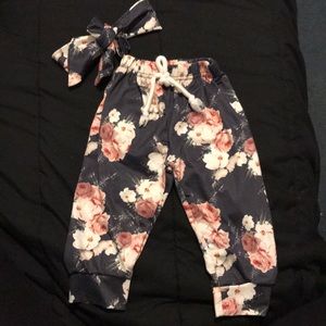 🌹 0-3M Floral Pants 🌹